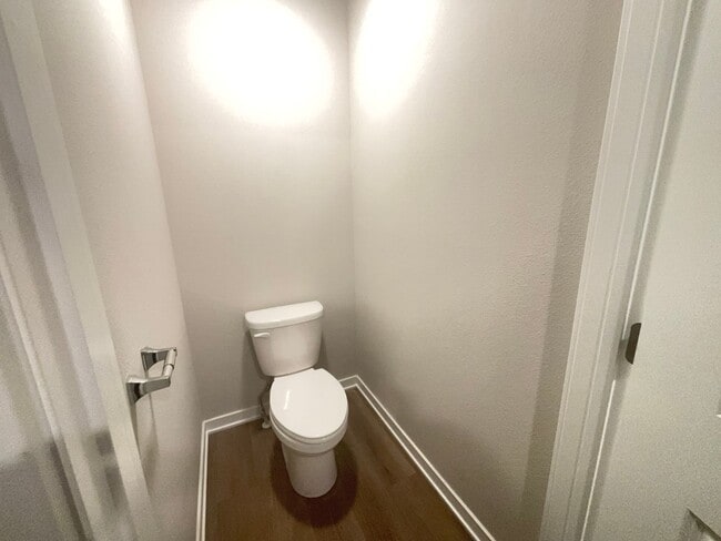 Building Photo - 1619 Port Royal Dr – 4 Bed/2.5 Bath in Belterra (Papillion) | Open Concept, Fireplace, Walk-In Pa...