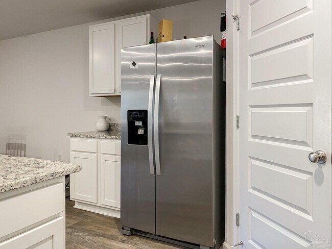 Building Photo - 7368 Lakeside Oak Ct