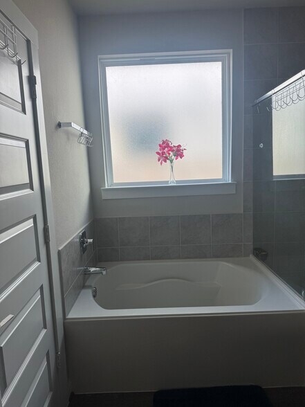 Building Photo - 3803 Ryans Rock Ct