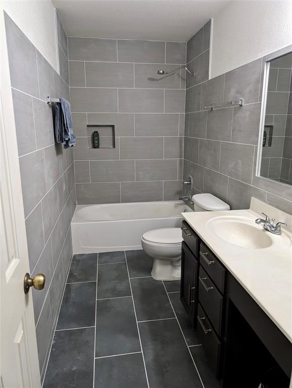 Building Photo - 1605 Balsam Way