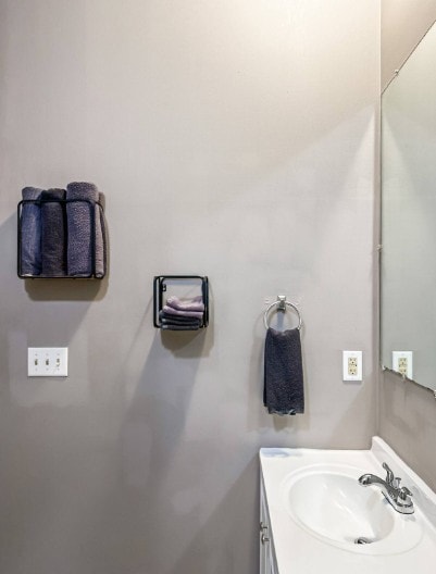 Building Photo - 805 Scott St