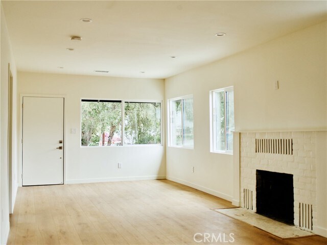 Building Photo - 3743 Locke Ave