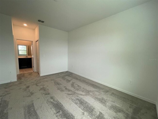 Building Photo - 835 Ofanto Wy