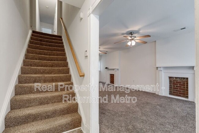 Building Photo - 1802 Parkwood Ave