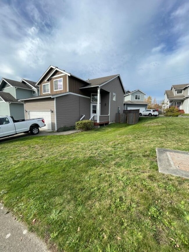 Building Photo - 3bd/2.5ba Lake Stevens House
