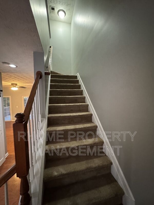 Building Photo - 756 Celeste Ln