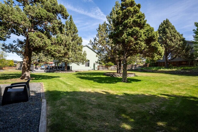 Building Photo - 63055 Yampa Way