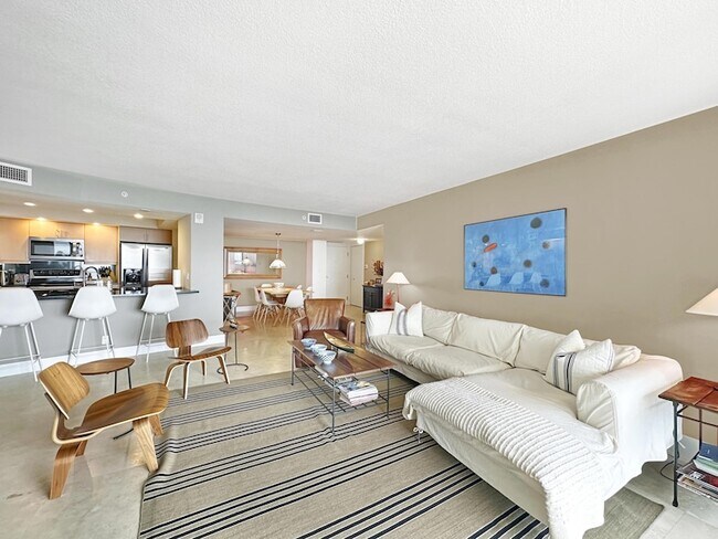 Building Photo - 3000 N Ocean Dr