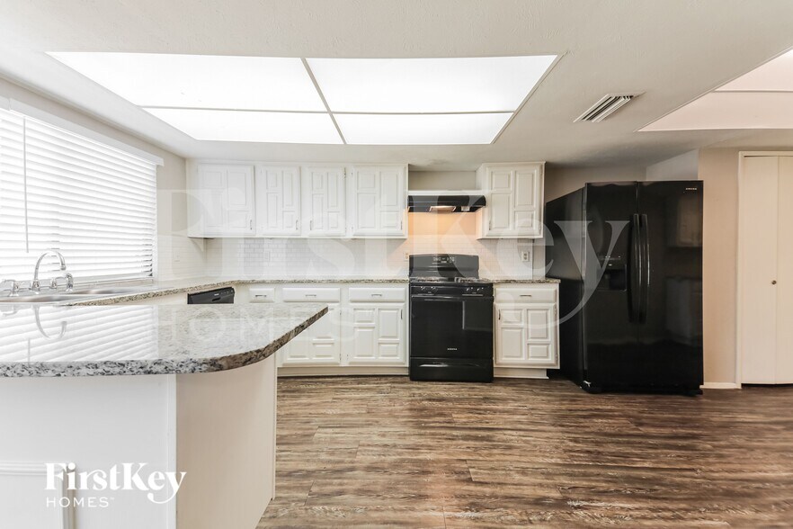 Building Photo - 3729 Dumas Trail