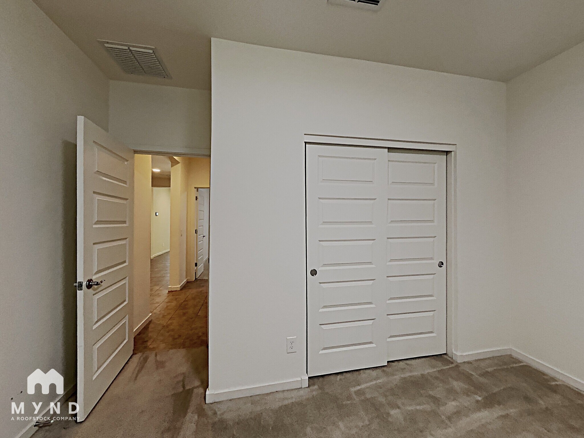 Building Photo - 565 W Tallula Trail