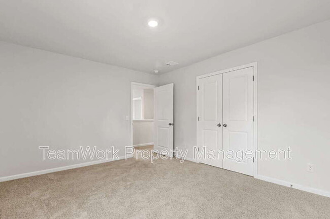 Building Photo - 413 Broad Elm Wy