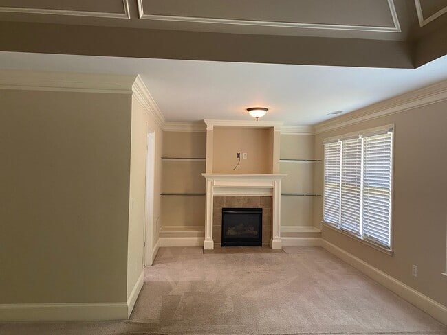 Building Photo - 2209 Talbott Ct