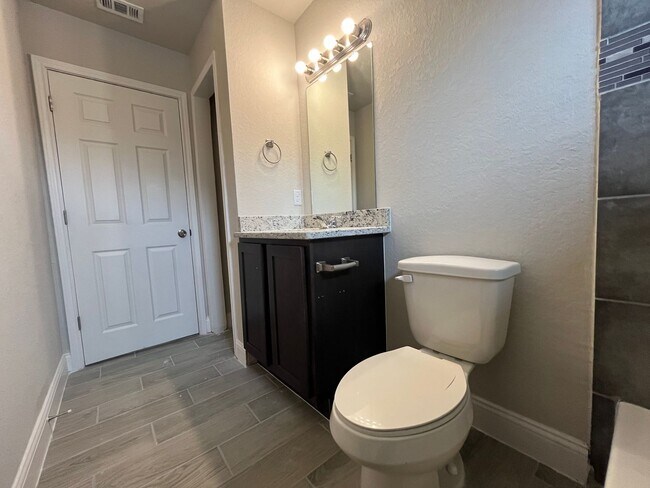 Building Photo - 13207 Reid Mdws