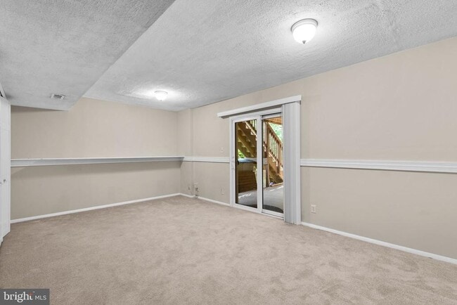 Building Photo - 7745 Chatfield Ln