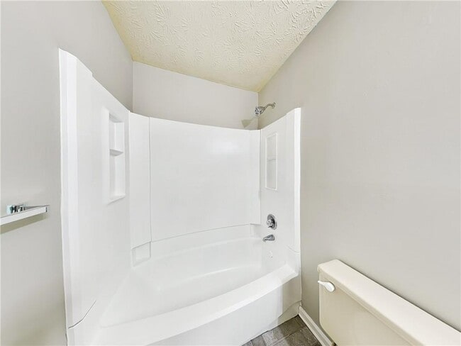 Building Photo - 448 Charleston Ln