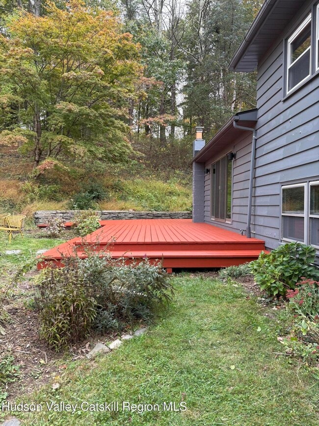 Building Photo - 399 Hamburg Rd