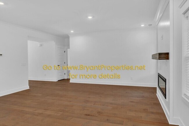 Building Photo - Gallatin - New 5-bedroom, 4-Baths