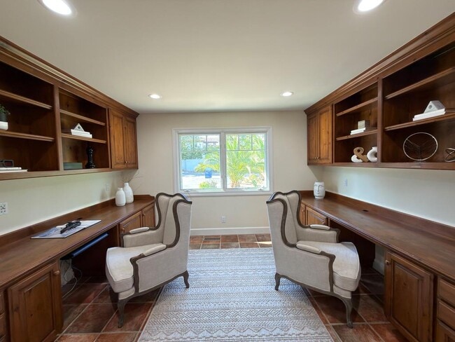 Building Photo - 2 Callado Way