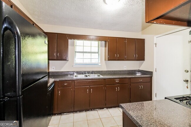 Building Photo - 5531 Mallard Trail
