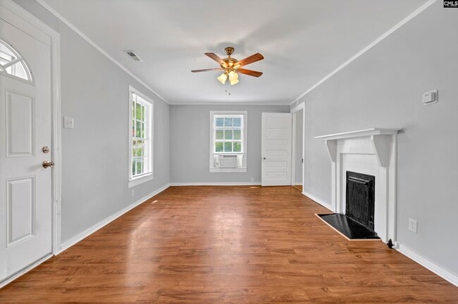 Building Photo - 206 Augusta St