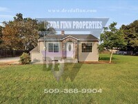 Building Photo - 2 Bed, 1 Bath in NE Spokane Valley Availab...