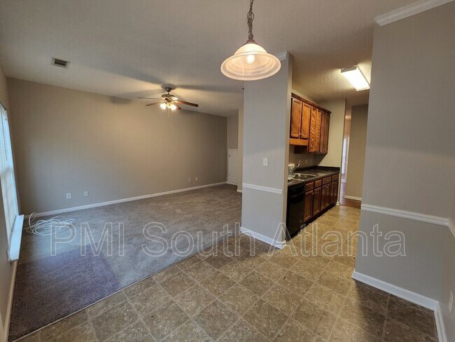 Building Photo - 176 Shenandoah Dr
