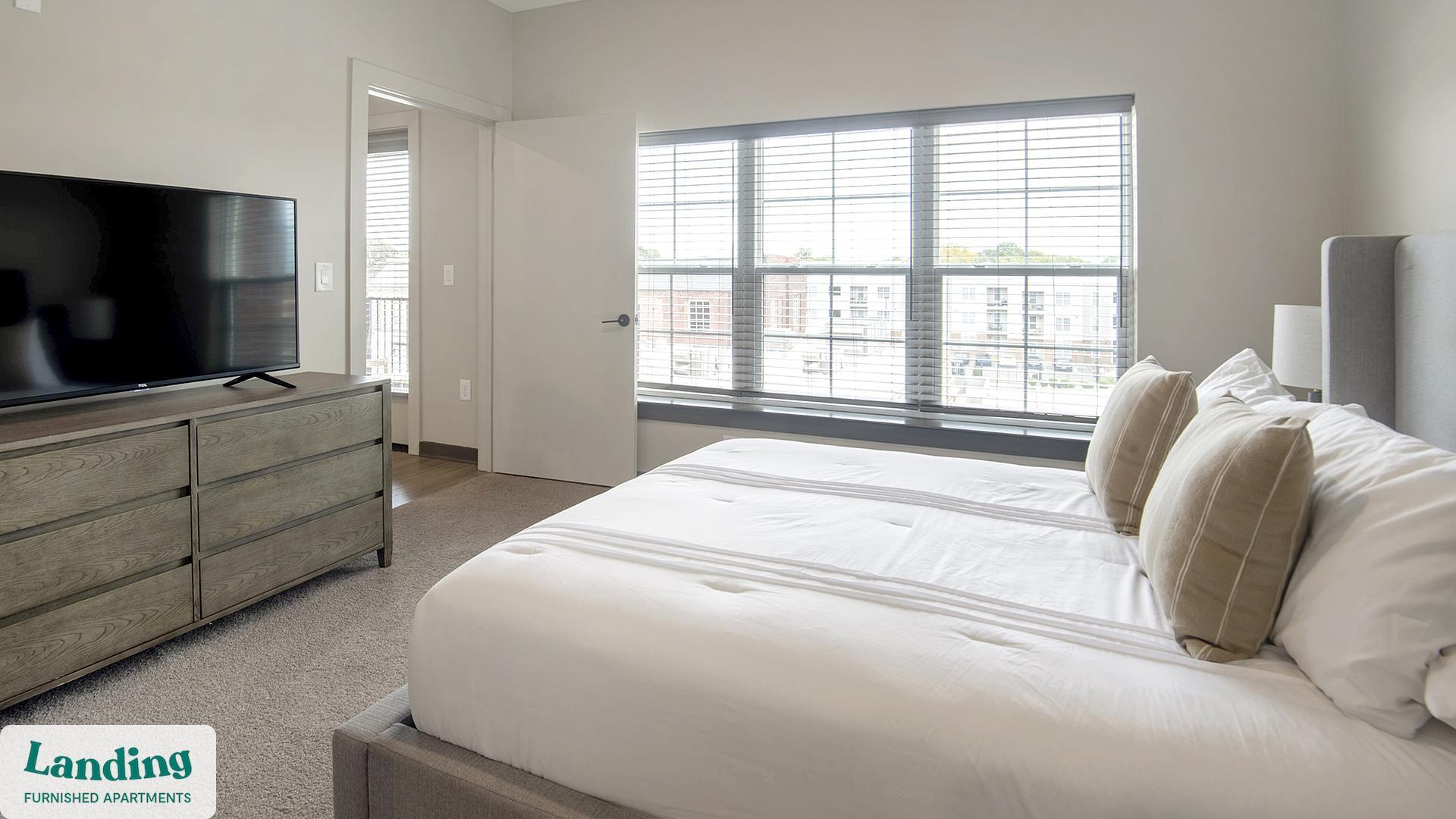 Building Photo - 645 N Front St