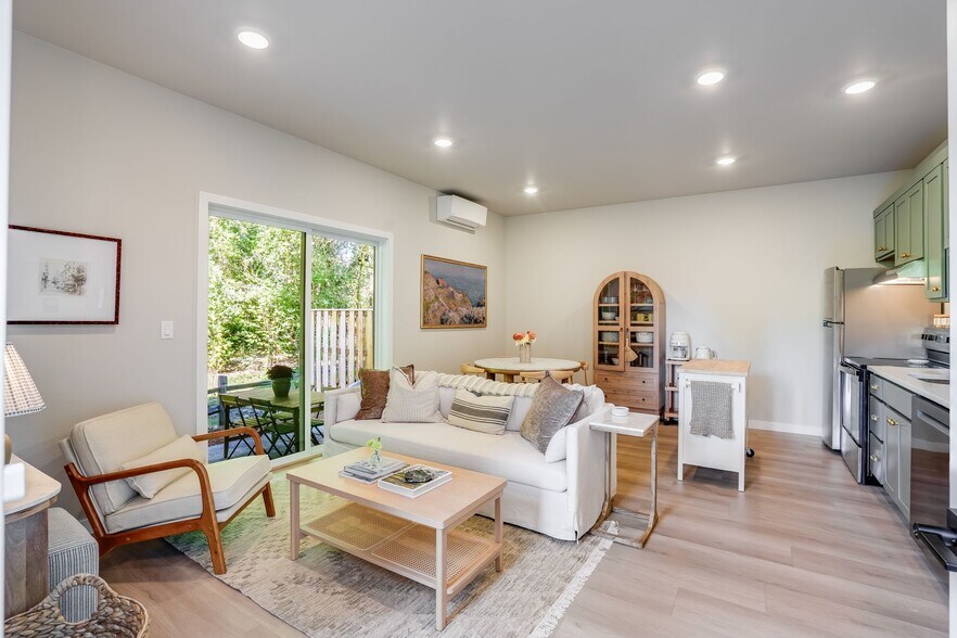 Building Photo - 16909 SW 132nd Ter