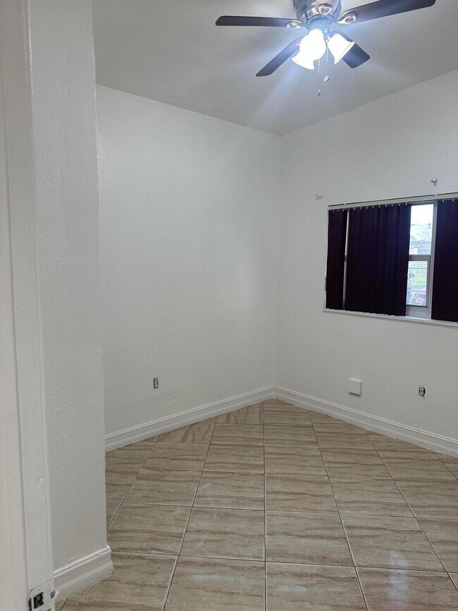 Building Photo - 2140 NW 120th St