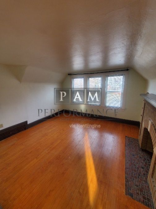 Building Photo - 1114 16th Ave