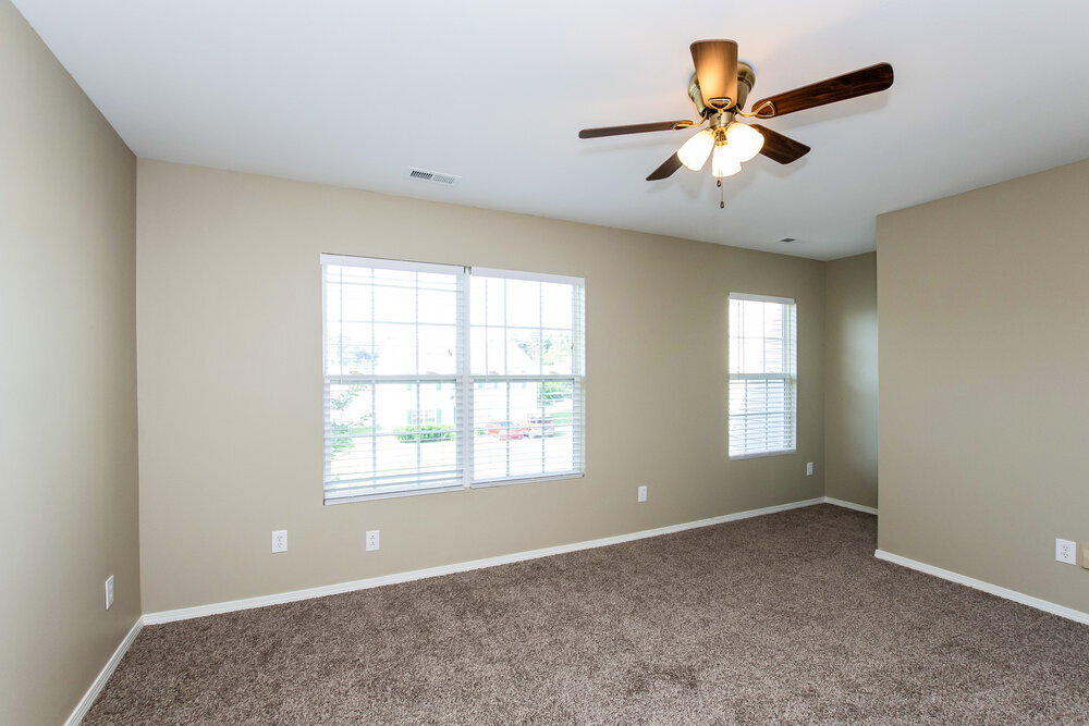 Building Photo - 1928 Slumber Oaks Ct