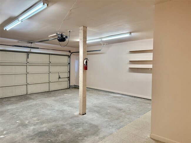 Building Photo - 2923 Cottonfield Way
