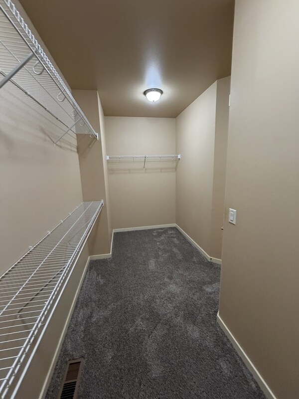 Building Photo - 1546 Bryce Park Loop