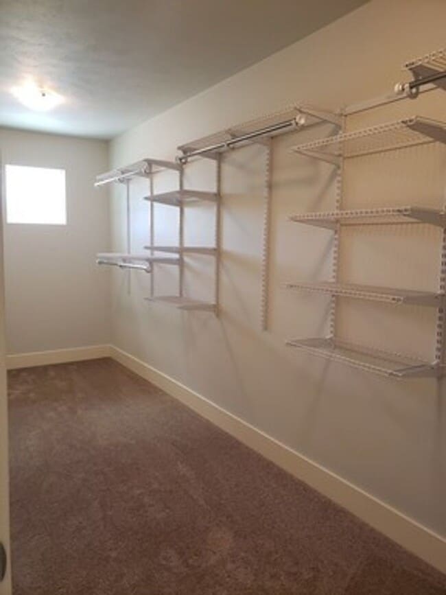 Building Photo - Lease Up- Custom Spokane Duplex