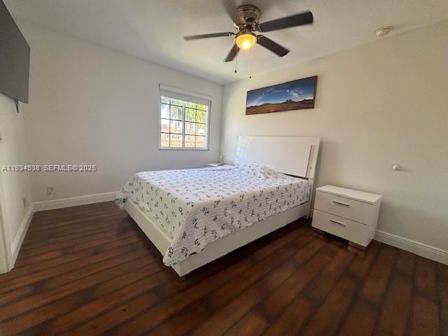 Building Photo - 712 Tulip Cir