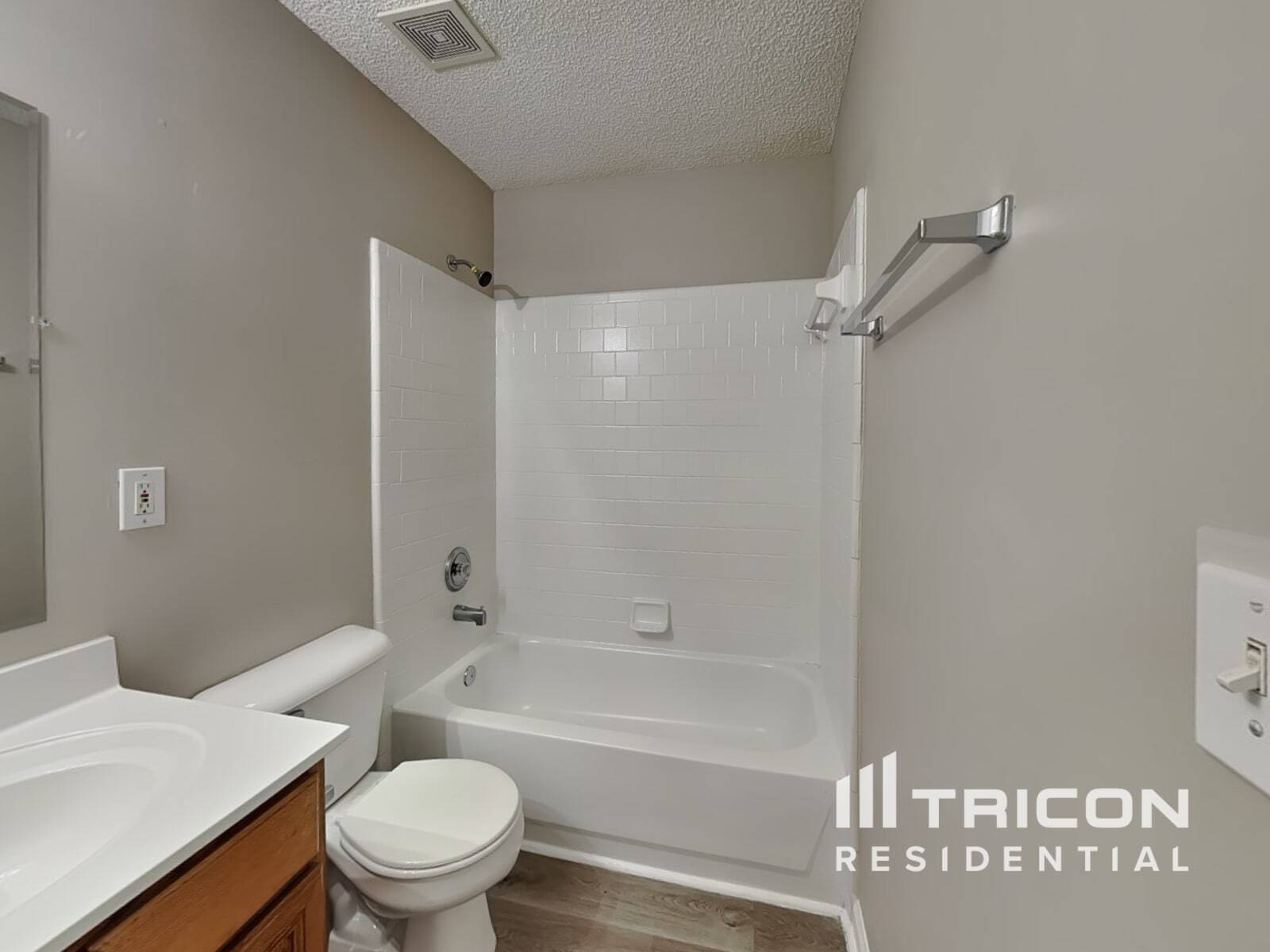Building Photo - 2335 Black Rock Dr