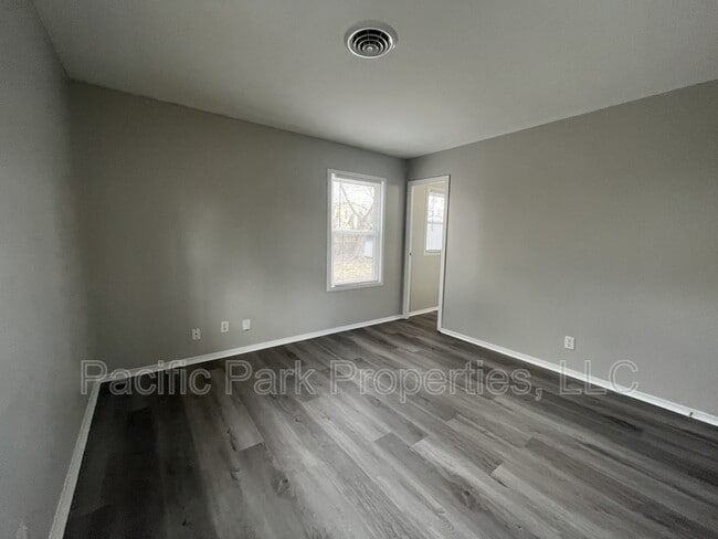 Building Photo - 8120 Gilmore Rd