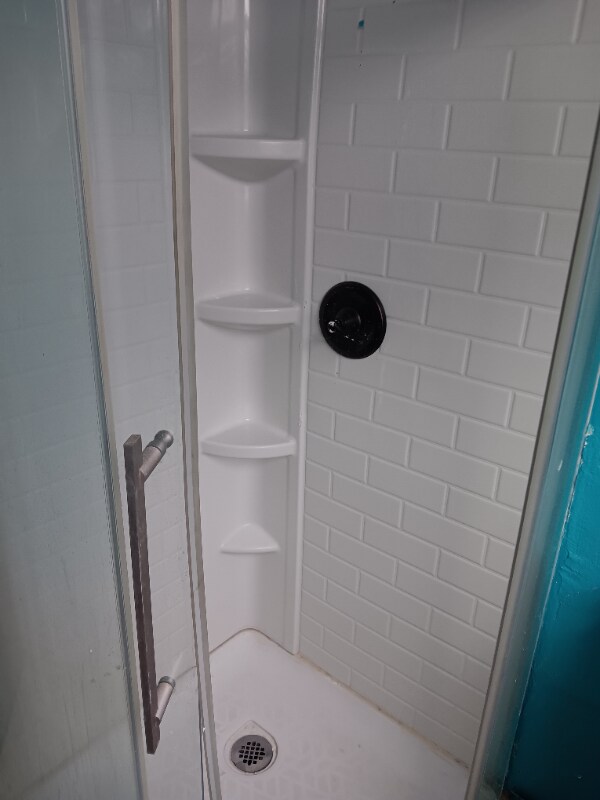 Building Photo - 2420 Fisher Rd NE