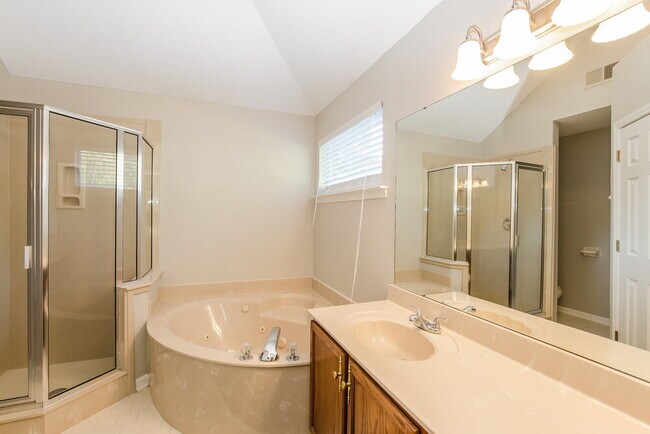 Building Photo - 9697 Tributary Cove