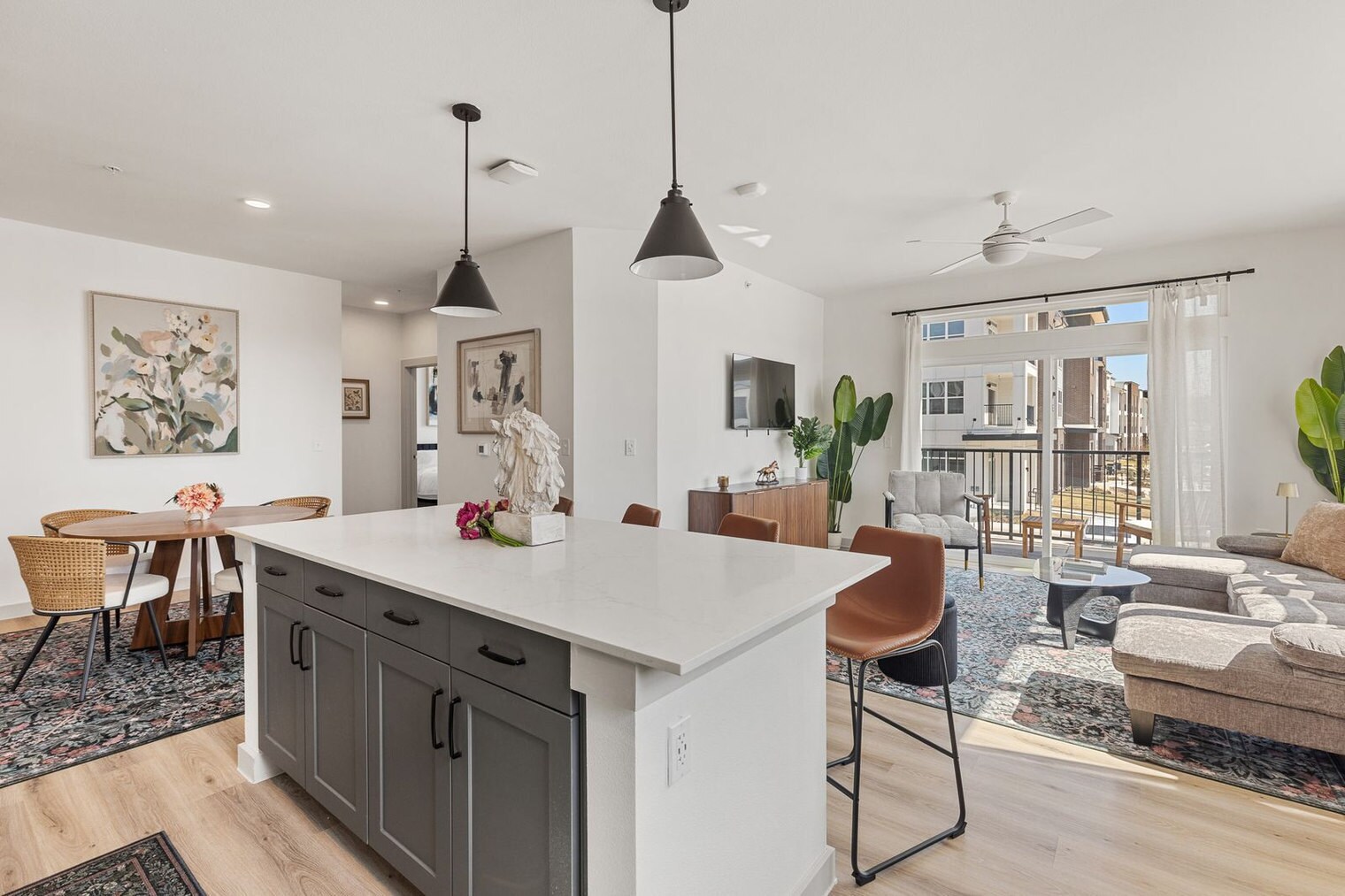 Building Photo - 1301 Leah Ave