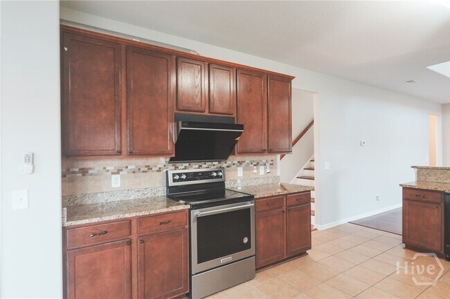 Building Photo - 25 Litchfield Dr