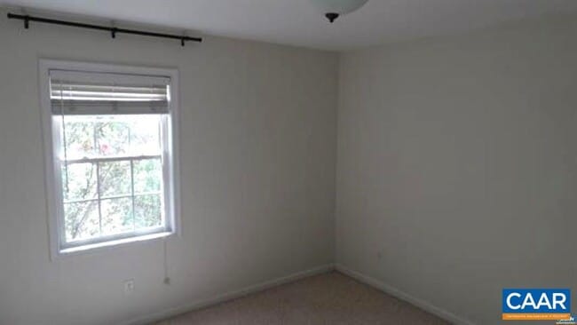 Building Photo - 140 Burnet St