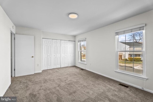 Building Photo - 2108 Monaghan Dr