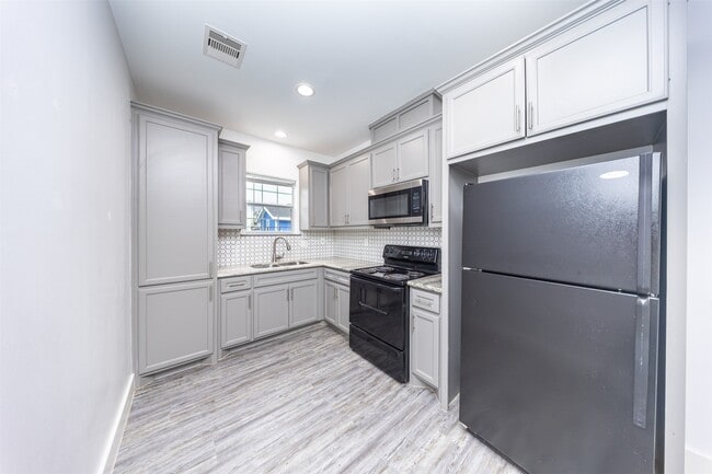 Building Photo - 12460 Maricopa Ln