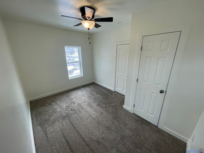 Building Photo - Charming home in Beautiful Brigham City!