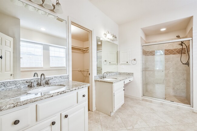 Building Photo - 13006 Peach Meadow Dr