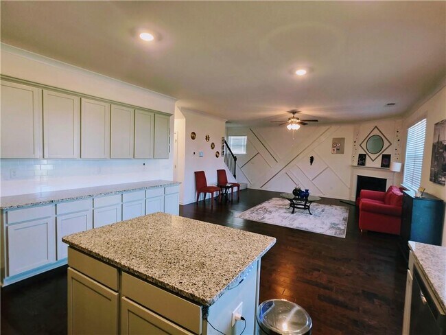Building Photo - 3518 English Elm Wy