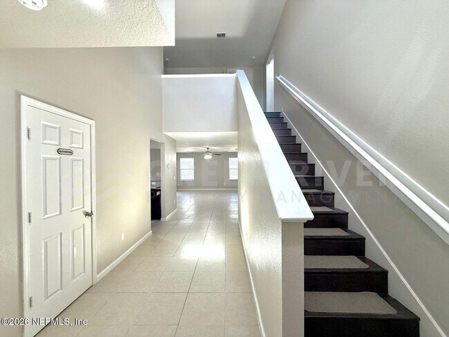 Building Photo - 8704 Lake George Cir W