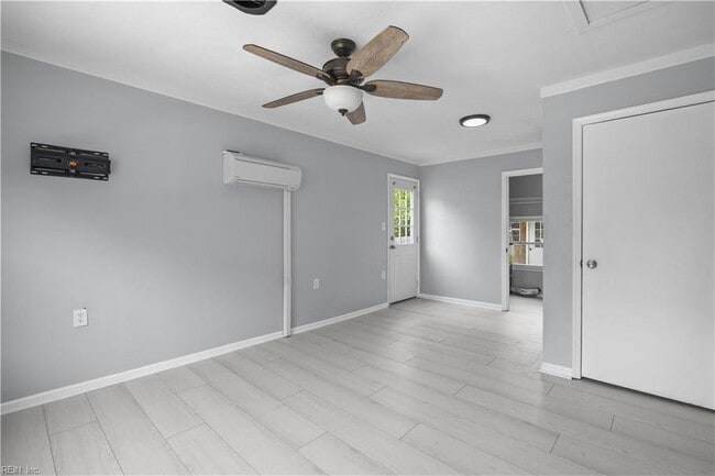 Building Photo - 528 Lavender Ln