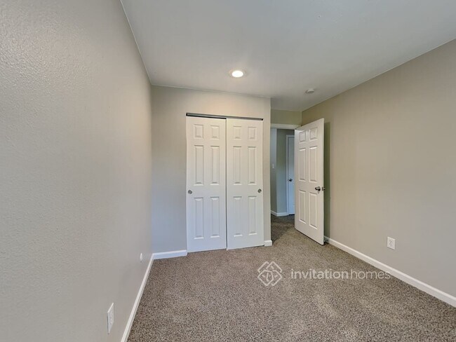 Building Photo - 3345 E 128th Pl